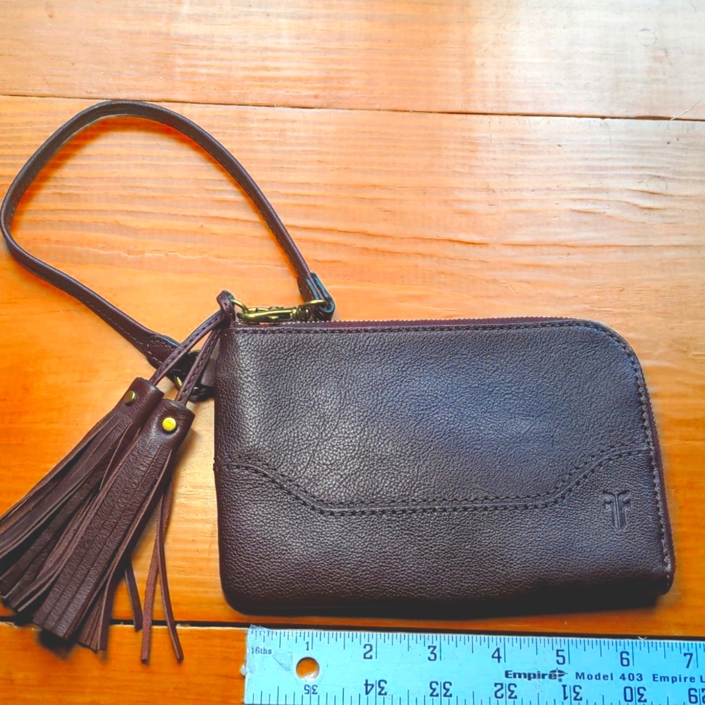 FRYE Paige wristlet